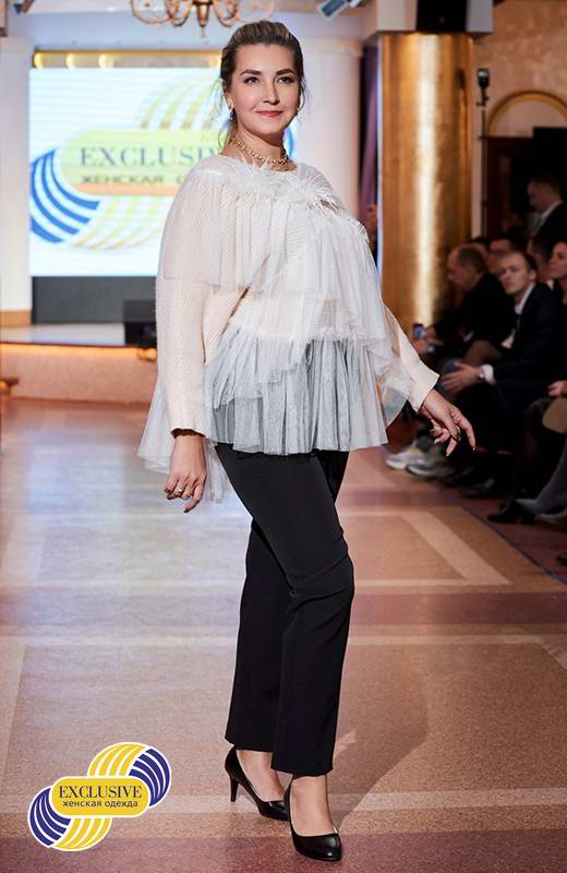 Джемпер бежевый Romantic